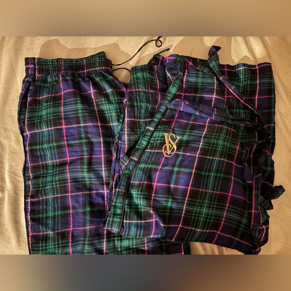 Victoria's Secret pajama set